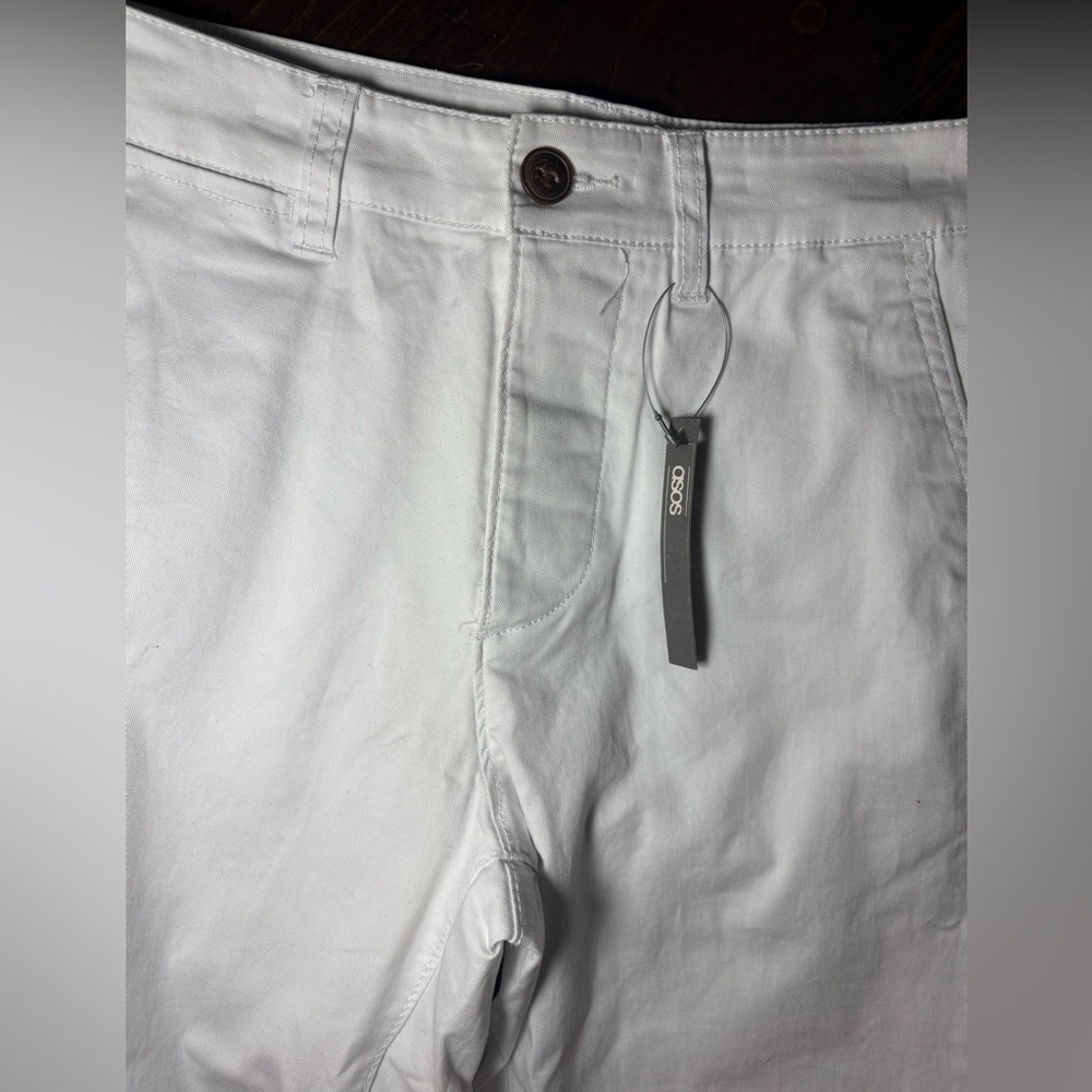 ASOS Crisp White Trousers - New with Tags - Size: 28” x 32” - Excellent Conditon